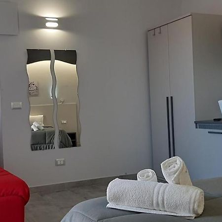 Donjon Suite Centro Storico 카스텔부오노 외부 사진