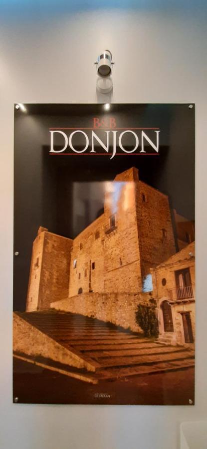 Donjon Suite Centro Storico 카스텔부오노 외부 사진
